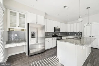 6026 Forum Sq in Frederick, MD - Building Photo - Building Photo