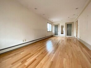 99 St Mary's St in Brookline, MA - Building Photo - Building Photo