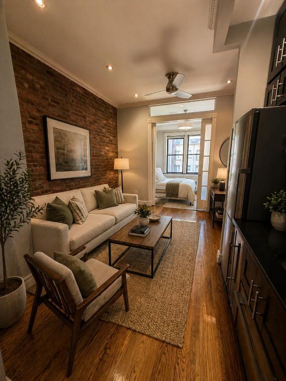 property at 234 W 14th St