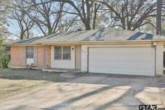 2811 Amy Ln in Tyler, TX - Building Photo - Building Photo