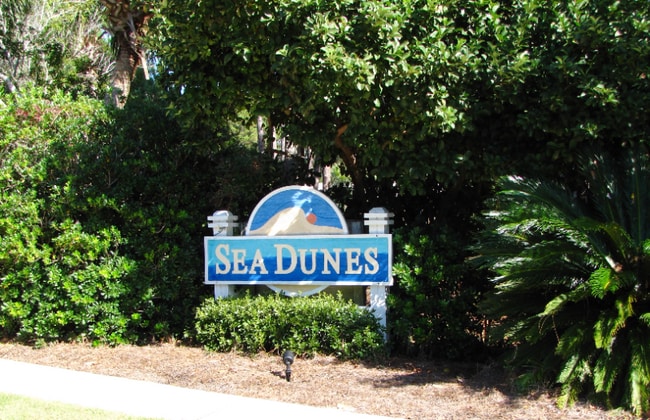 property at 350 Tradewinds Dr