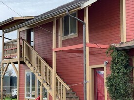 1620-1690 Marilann Ct in Arcata, CA - Building Photo