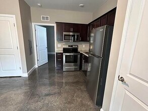 1125 Old Barren River Rd in Bowling Green, KY - Building Photo - Building Photo