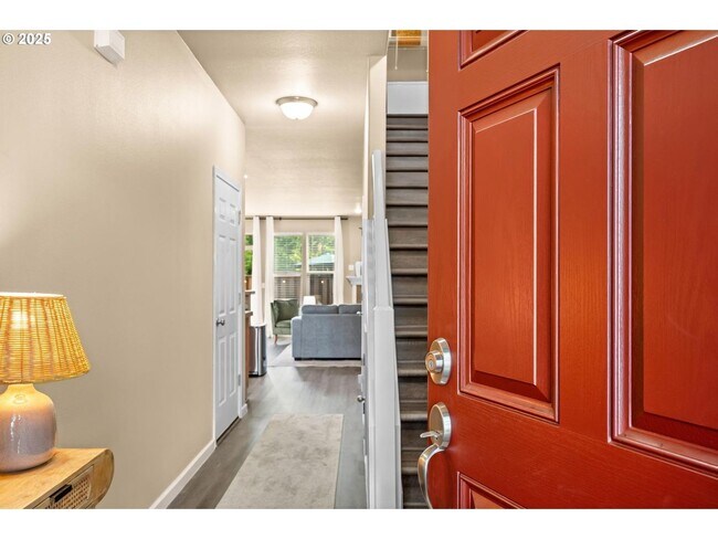 1412 NE Alexandria Pl in Hillsboro, OR - Building Photo - Building Photo