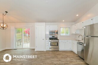 1723 Lynncove Ln in St. Charles, MO - Building Photo - Building Photo