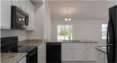 4321 One Mile Wy in Charlotte, NC - Building Photo - Building Photo
