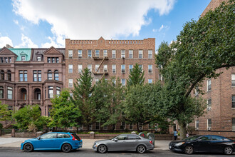 Elevator Apartment in Brooklyn, NY - Building Photo - Building Photo