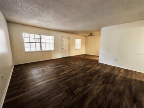 4325 Aegean Dr in Tampa, FL - Building Photo - Building Photo