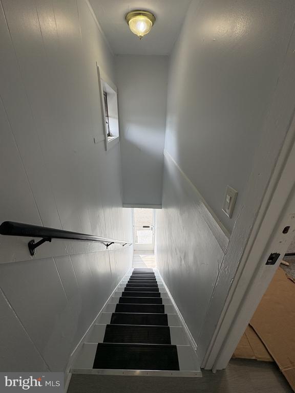 property at 9243 Kings Hwy