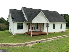 135 Evans Rd in Pendergrass, GA - Building Photo - Building Photo