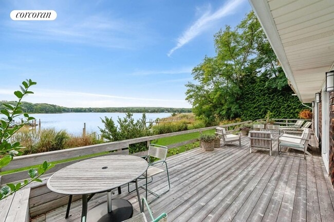 property at 236 Redwood Rd