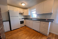 16 Alberta Ter, Unit 1 in Cambridge, MA - Building Photo - Building Photo