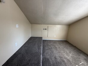 2036 Margybeth Ave in Evansville, IN - Building Photo - Building Photo