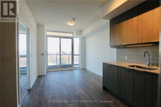 36 Forest Manor Rd in Toronto, ON - Building Photo - Building Photo