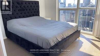45-5245 Charles St E in Toronto, ON - Building Photo - Building Photo