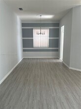 575 SE 29th Dr in Homestead, FL - Building Photo - Building Photo