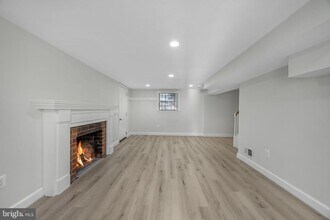 2355 N Quincy St in Arlington, VA - Building Photo - Building Photo