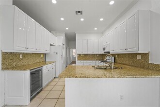 4294 Diamond Ter in Weston, FL - Building Photo - Building Photo