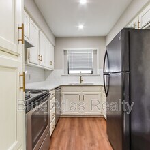 2024 Wesley Dr in Arlington, TX - Building Photo - Building Photo