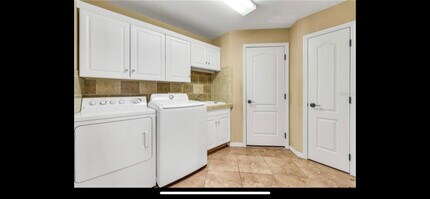 3814 S Cranberry Blvd in North Port, FL - Building Photo - Building Photo