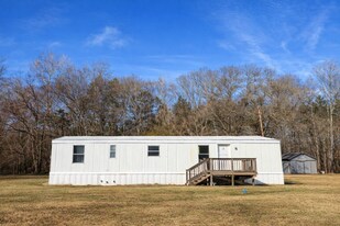 124 Dakota Dr in Garner, NC - Building Photo