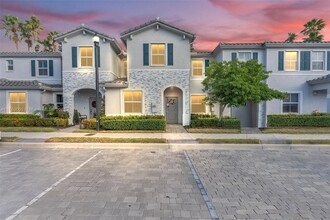 1785 SE 27th Rd in Homestead, FL - Building Photo - Building Photo