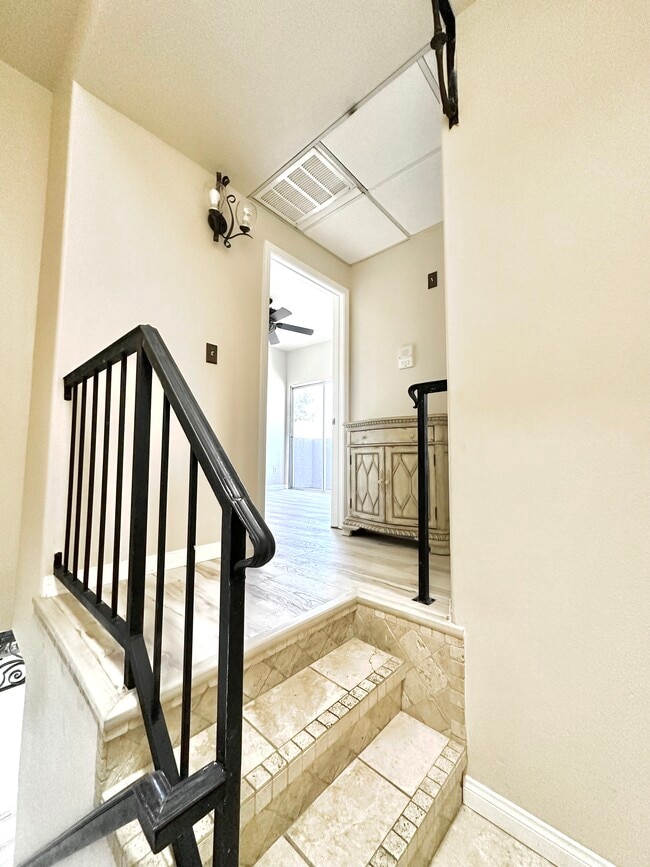 property at 15153 Burbank Blvd