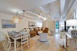 45 Queens Folly Rd in Hilton Head Island, SC - Building Photo