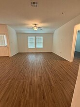 502 Golden Plains Pkwy in Hutto, TX - Building Photo - Building Photo