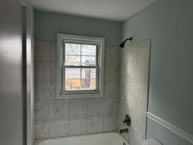 115 Chestnut Dr in High Point, NC - Building Photo - Building Photo