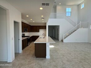 8920 W Denton Ln in Glendale, AZ - Foto de edificio - Building Photo