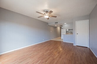 6822 N 35th Ave in Phoenix, AZ - Building Photo - Building Photo