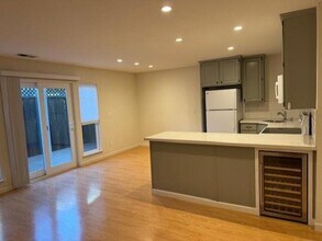 511 N San Mateo Dr in San Mateo, CA - Building Photo - Building Photo