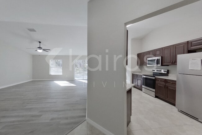 820 Marion Oaks Manor in Ocala, FL - Foto de edificio - Building Photo