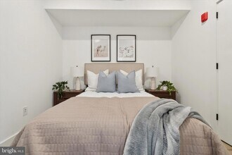 139 W Chelten Ave, Unit 407 in Philadelphia, PA - Foto de edificio - Building Photo