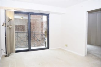 1401 17th St NW-Unit -307 in Washington, DC - Building Photo - Building Photo