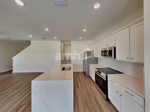 2538 Feather Crst Dr in St. Cloud, FL - Building Photo - Building Photo