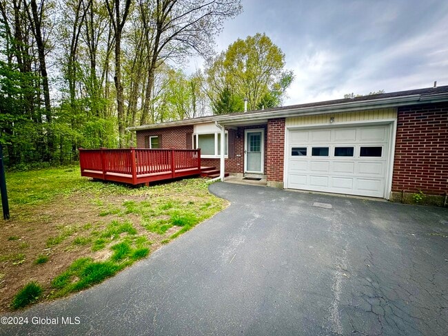 3A Lacosta Dr in Clifton Park, NY - Building Photo - Building Photo