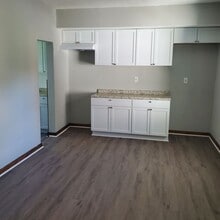 1543 Reid Ave in Lorain, OH - Building Photo - Building Photo