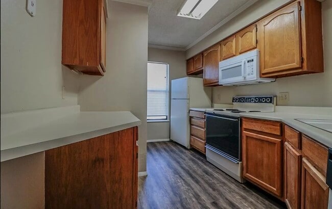 7410 Avenue X, Unit 403 in Lubbock, TX - Foto de edificio - Building Photo