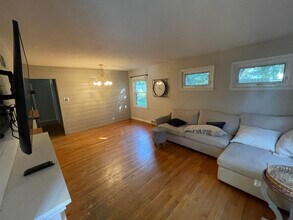 465 Charles Ln in Madison, WI - Building Photo - Building Photo