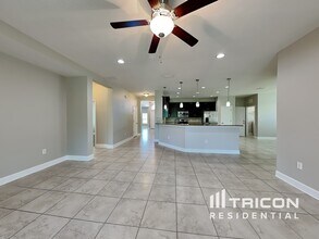 933 Buttercup Glen in Bradenton, FL - Building Photo - Building Photo
