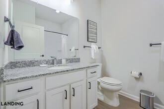 1650 Harris Hill Rd, Unit 08-8305 in San Marcos, TX - Foto de edificio - Building Photo