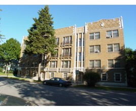 Sheridan Court Apartments in Fort Wayne, IN - Building Photo - Building Photo