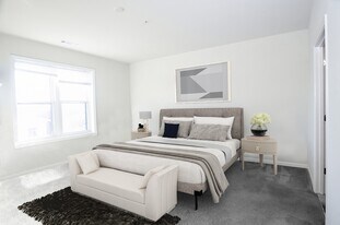 120 University Ave in Westwood, MA - Building Photo