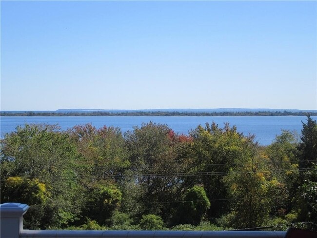 property at 5443 Post Rd