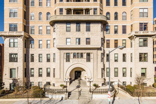 The Cairo Condominiums in Washington, DC - Foto de edificio - Building Photo