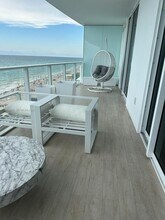3951 S Ocean Dr in Hollywood, FL - Building Photo - Building Photo