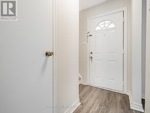 16 Rexdale Blvd in Toronto, ON - Building Photo - Building Photo