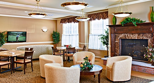 Heritage Village at Manalapan, 55+ Community in Manalapan, NJ - Foto de edificio - Building Photo